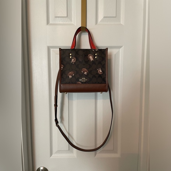 COACH Dempsey Tote 22 In Signature Canvas With Hedgehog Print - Picture 5 of 10